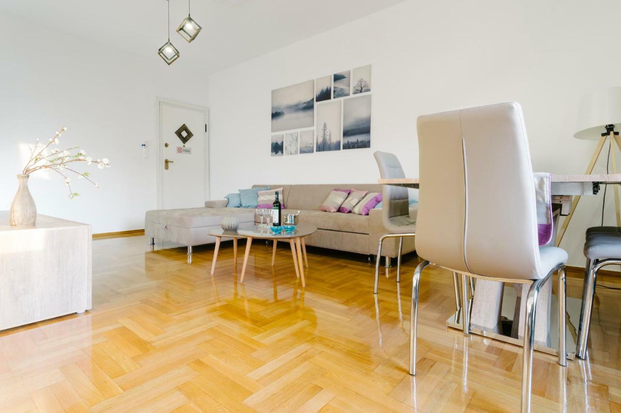 Bright 2 Bedrooms Apt. In The Heart Of Athens W Stunning Views To Acropolis Zewnętrze zdjęcie