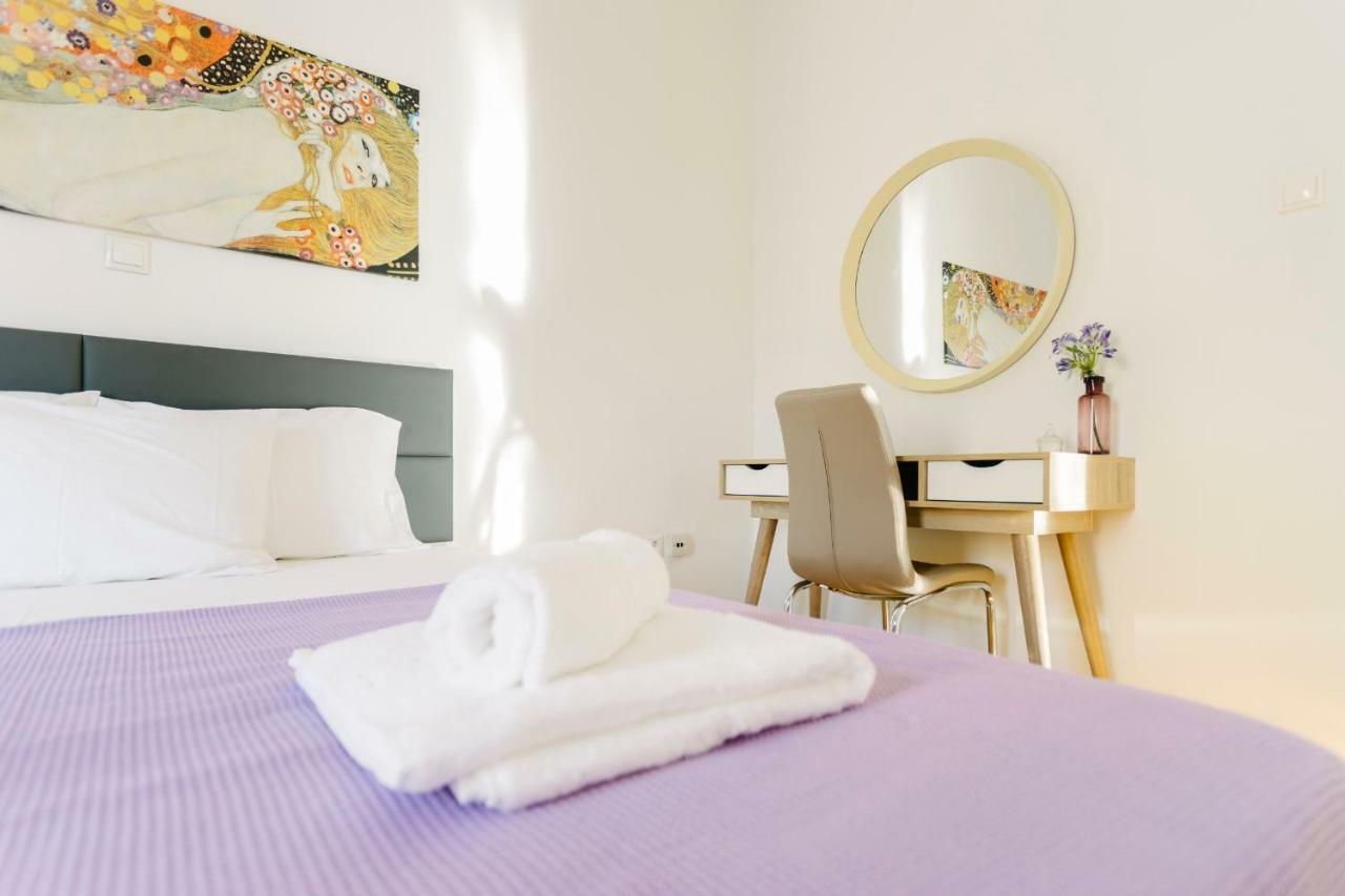 Bright 2 Bedrooms Apt. In The Heart Of Athens W Stunning Views To Acropolis Zewnętrze zdjęcie