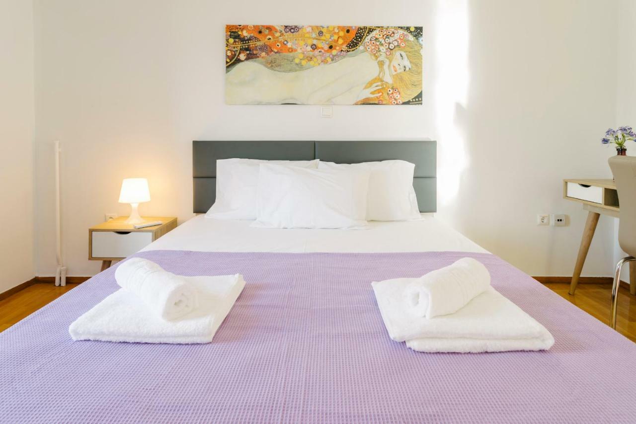 Bright 2 Bedrooms Apt. In The Heart Of Athens W Stunning Views To Acropolis Zewnętrze zdjęcie